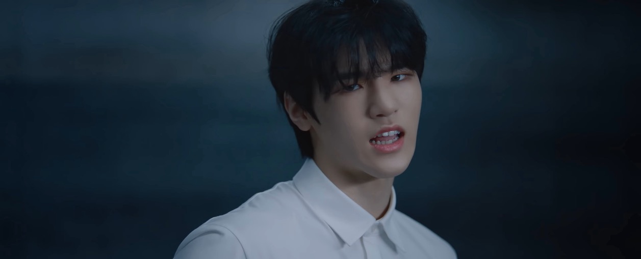 Bain del grupo de K-Pop JUST B sale del clóset durante un concierto en Los Ángeles: “Estoy jodidamente orgulloso de ser parte de la comunidad LGBT”