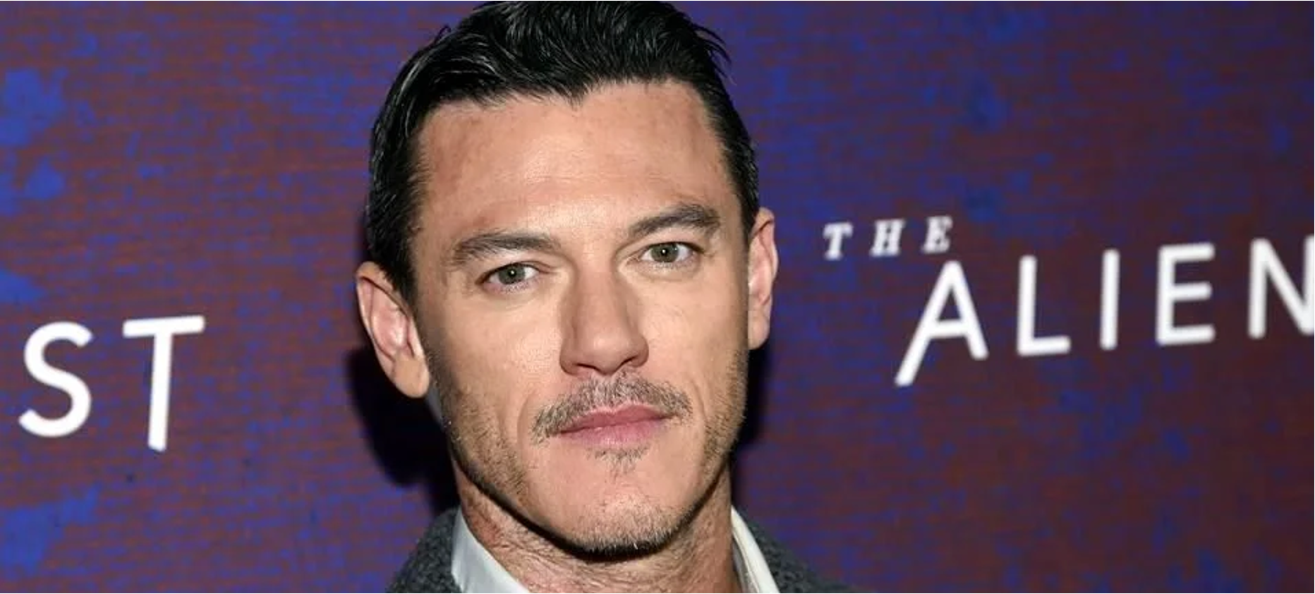 Luke Evans comparte su paso de Testigo de Jehová a la primera estrella de acción gay de Hollywood 